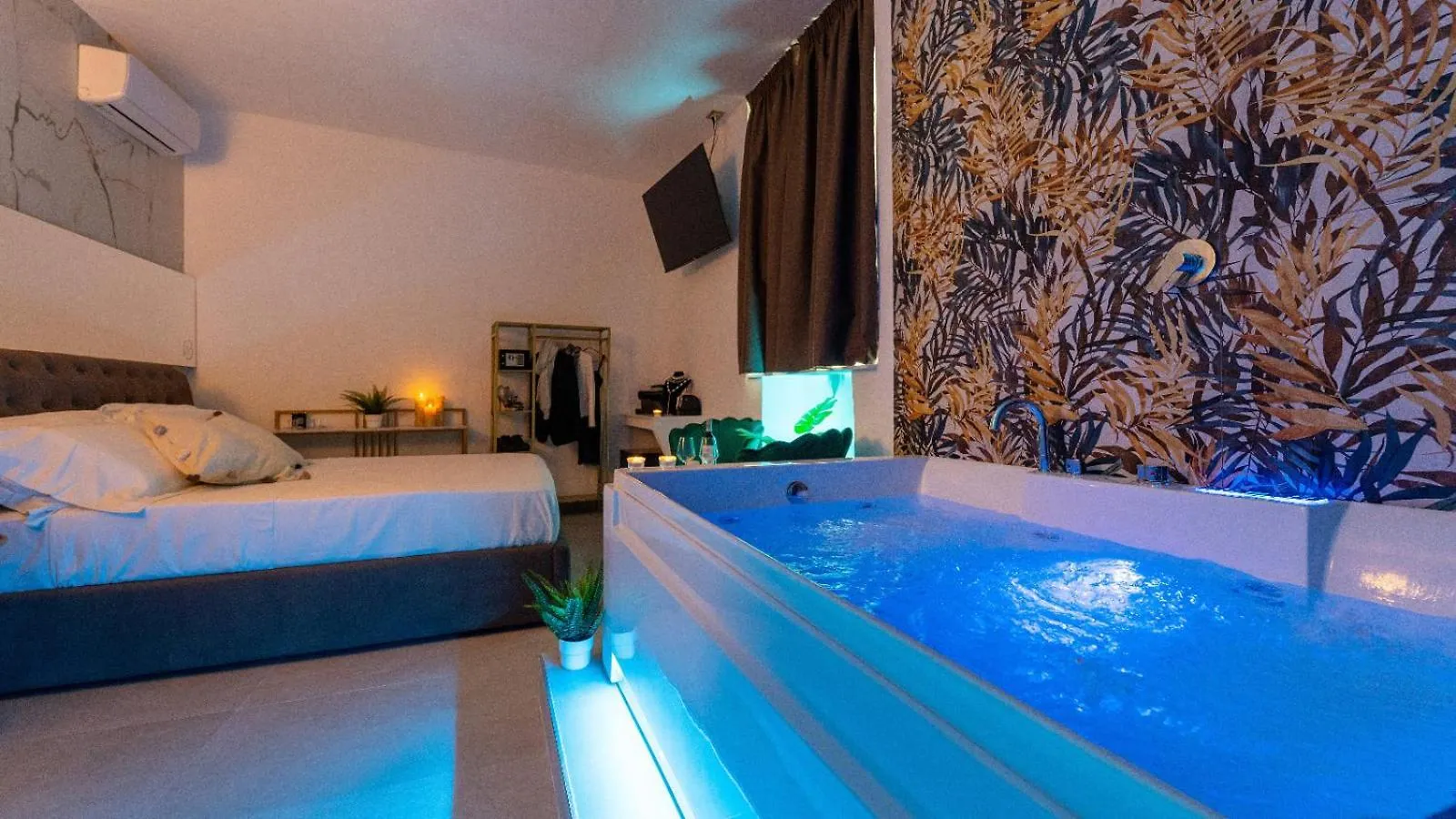 Mazzini Luxury Jacuzzy Suite Katánie Penzion
