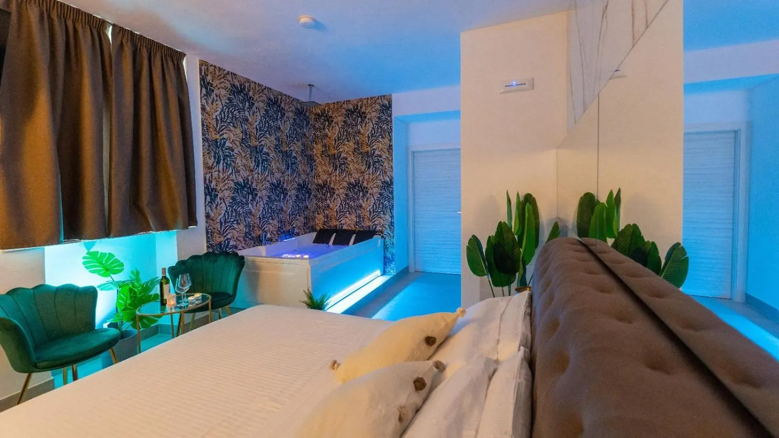 Mazzini Luxury Jacuzzy Suite Katánie Penzion