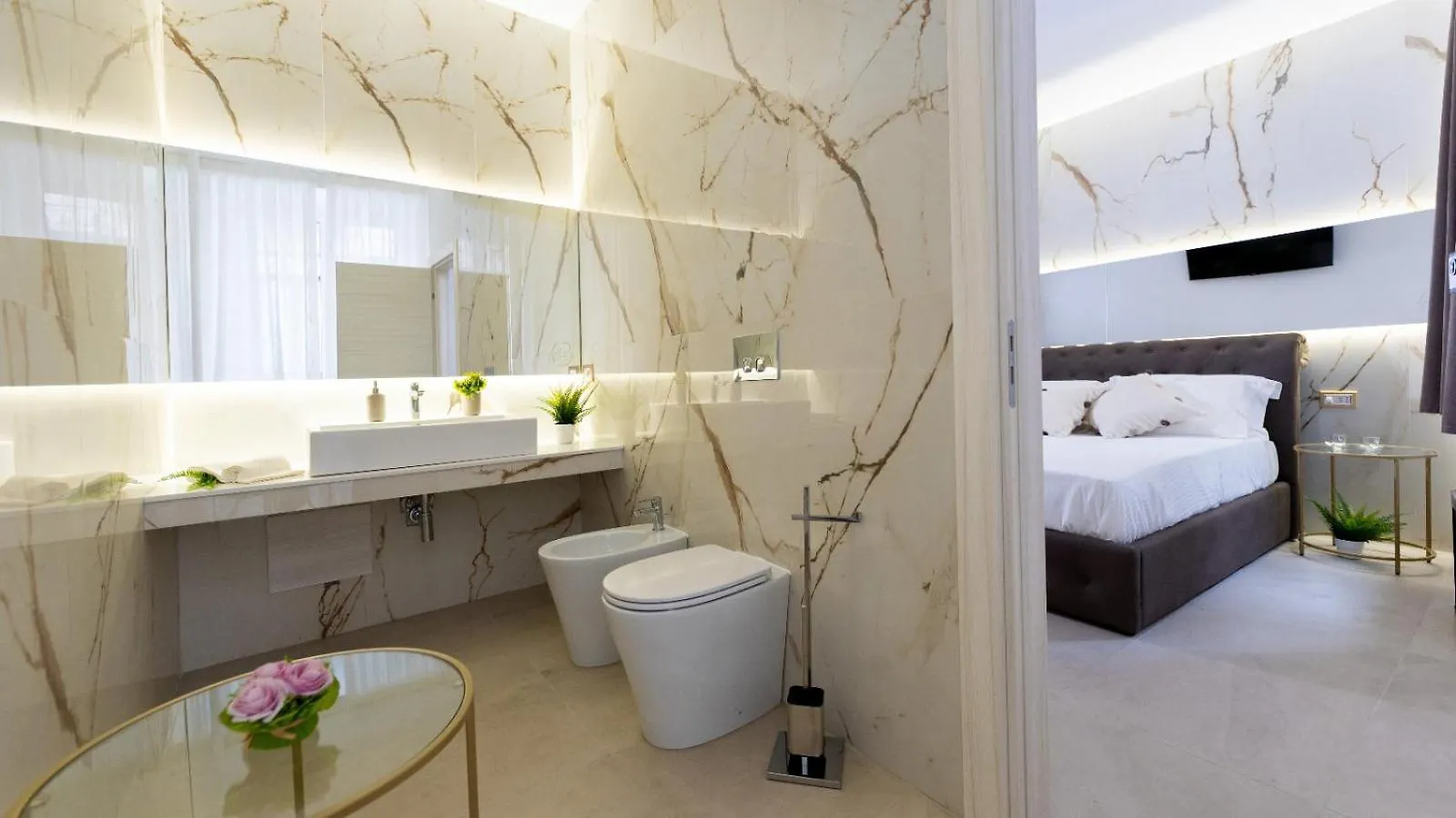 Mazzini Luxury Jacuzzy Suite Katánie Penzion