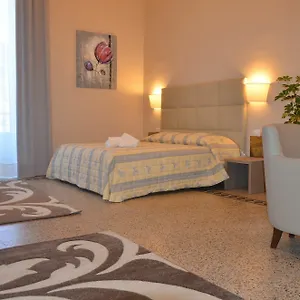 https://moonlight-hotel.catania-hotels.net